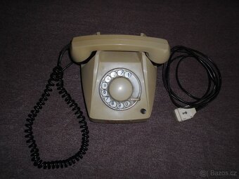 Starý telefon Tesla - 2