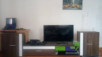 Hezká, moderní obývací stěna - 2