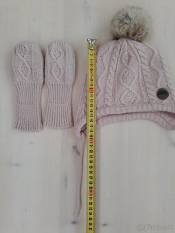 Sv.růžová čepice a rukavice vel. 74 - 2
