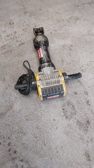 Kladivo bourací 30,0 kg DeWALT - 2