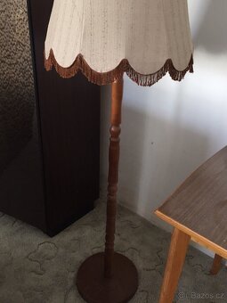 VELKÁ STOJACÍ LAMPA - 2