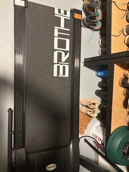 Běžecký pás Brother GB4000 - 2