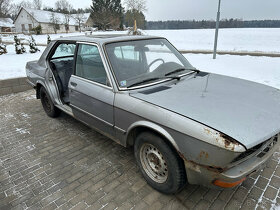 Nahradni dily BMW 524 td E28 dily s celeho vozu - 2