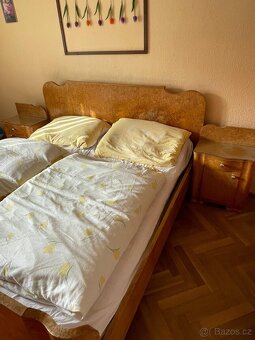 Starožitná postel masiv bez poškození - 2