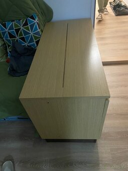 Peřináč a komody - 2