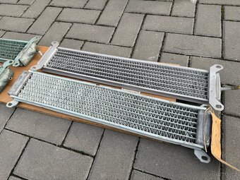 Volha Gaz 24,  olejový chladič, nový originál - 2