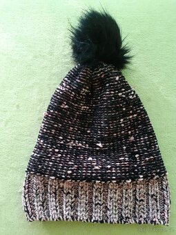 Dámská zimní čepice MOHITO - 2