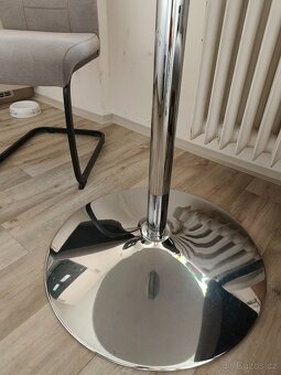 Prodám jídelní stůl a židle - 2