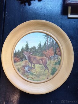 Obraz jelen na dřevěném talíři 28cm - 2