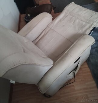 Masážní křeslo - 2