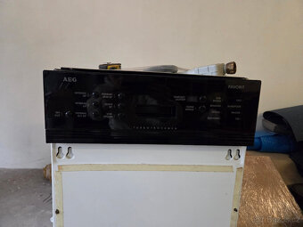 VESTAVNÁ MYČKA AEG - 2