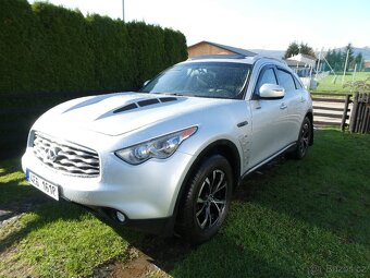 Infiniti FX35 - 2