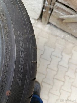 Pneu 215/50/17 - 2