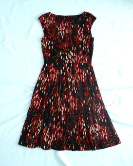 Elegantní pružné šaty, vel. 38, zn. Marks&Spencer - 2