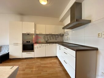 Prodej krásného bytu 4+kk Komens.nám. 93m2 + 49m2 terasa ve - 2
