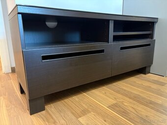 TV Stolek IKEA v dobrém stavu - 2