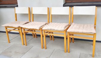 Prodám 4 židle, dřevěné s plastovým sedákem a opěradlem - 2
