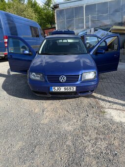Volkswagen Bora 1.6 - 2