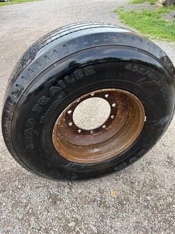 425/65-22,5 Barum BT44 - 2