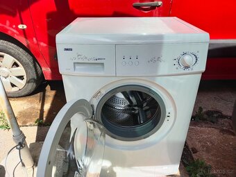 Prodám úplně funkční pračku značky Zanussi na 5 kg--DOVEZU-- - 2
