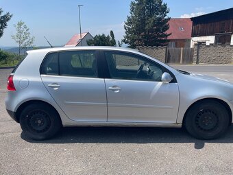 Volkswagen golf 5 1.9 tdi 77 kw - 2