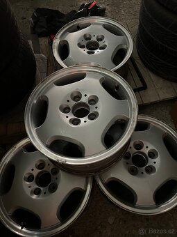 16” Mercedes-Benz original - 2