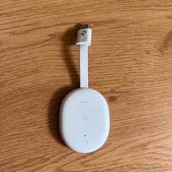 Google Chromecast 4 - Google TV - bílá barva - 2