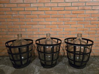 Demizony od vina - 2