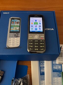 Nokia C5 + orig. krabicka - 2