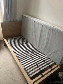 Postel MALM ve skvělém stavu. - 2