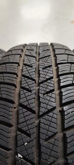 Jako nové 205/60/16 Barum Polaris 5, DOT 2422, 9.0-8.5mm - 2