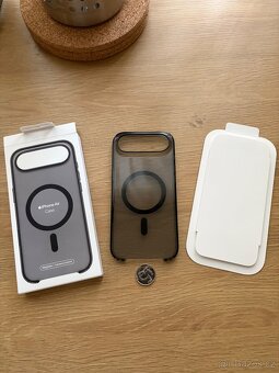 Originální kryt pro Apple iPhone Air s MagSafe – šedavý - 2