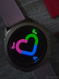 Dámské smart hodinky Samsung Galaxy Watch 42 mm - 2