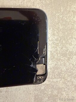 iPhone 6 16GB stříbrný — funkční, prasklý displej - 2