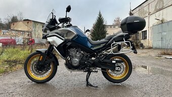Moto 800MT Touring r.v. 2023 - 2