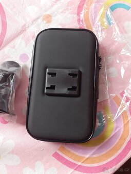 Nepromokavy držák  mobilu - 2