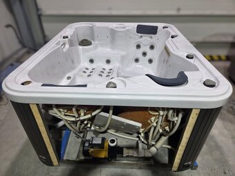 Vířivá vana Puerla (2x) - 2