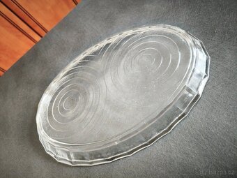 Skleněný tác. - 2