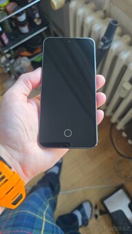 Xiaomi 13 - 8/256GB krásný stav - 2