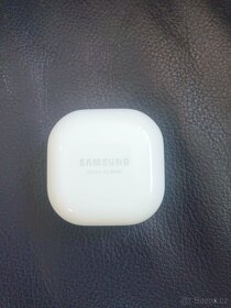 Sluchátko Buds2 + Samsung Galaxy pouzdro - 2
