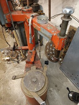 Prodám. Zouvačka pneumatik. - 2