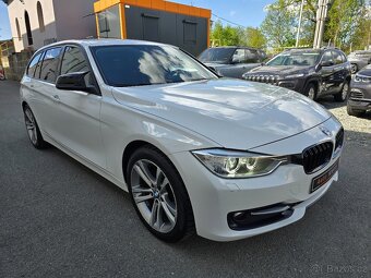 BMW 318D 105kW Touring Automat M-paket Bi-XENON NAVI SENZORY - 2