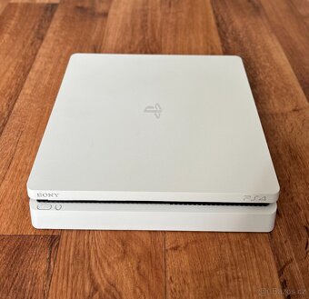 Playstation 4 Slim (CUH-2216A) 500 GB bílá - 2