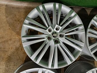 Alu Skoda 19" 5x112 8J et44 - 2
