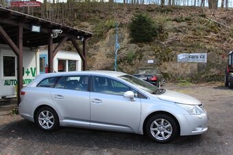 Toyota Avensis - 2