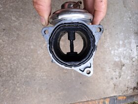 EGR / AGR ventil pro TDI motory - 2