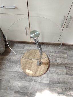 Designový skleněný konferenční stolek - 2