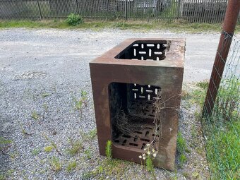 Montážní kostka - 2