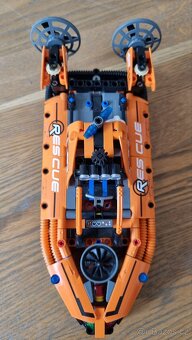 Lego TECHNIC-Rescue Hovercraft-42120 - 2