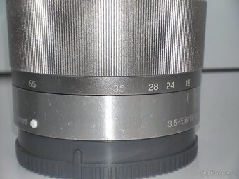 Sony E 18-55mm f3.5-5.6 OSS - 2